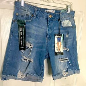 NWT Mid Rise Distressed Shorts